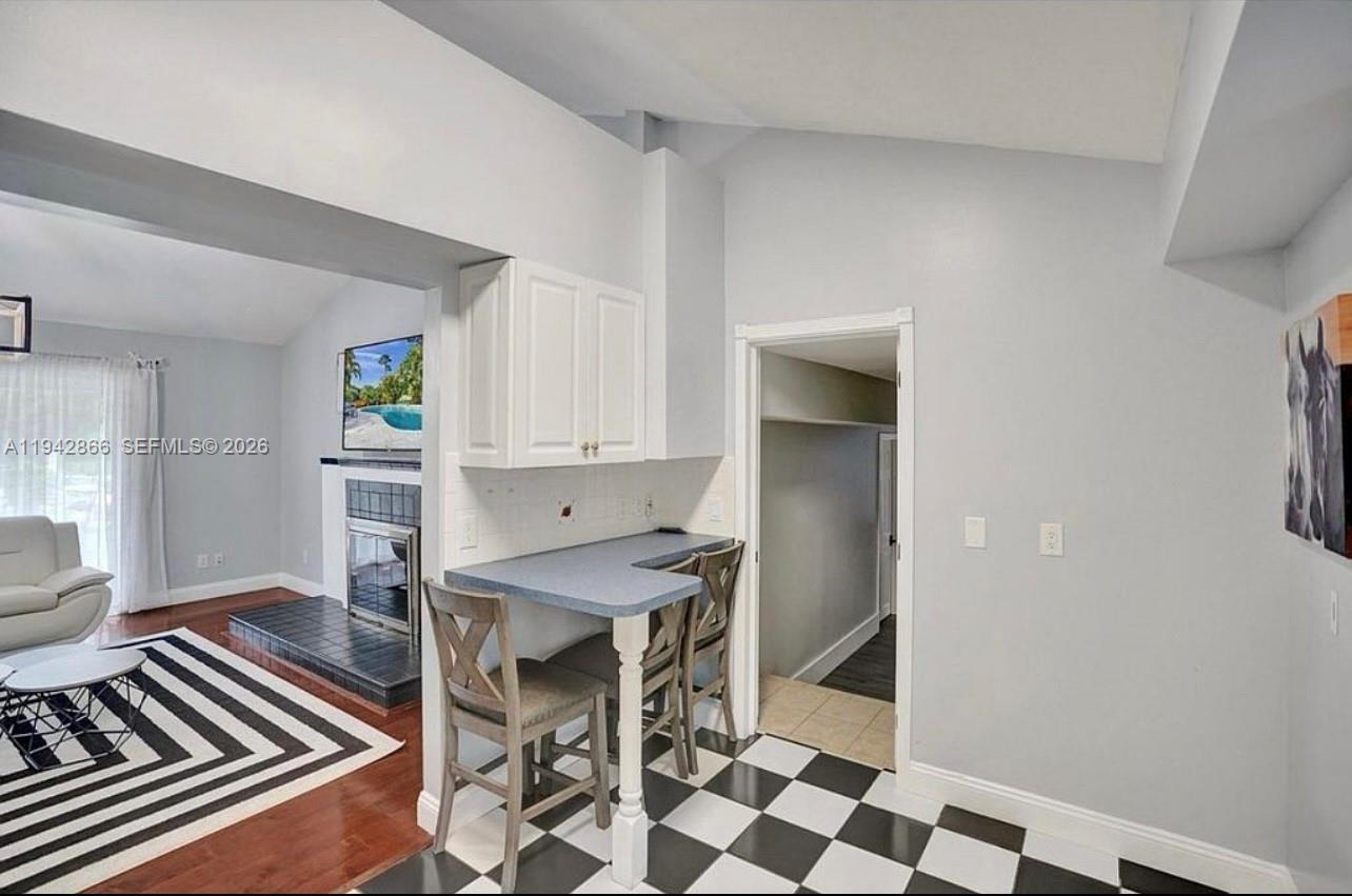 PALM BEACH LITTLE RANCHES - Residential