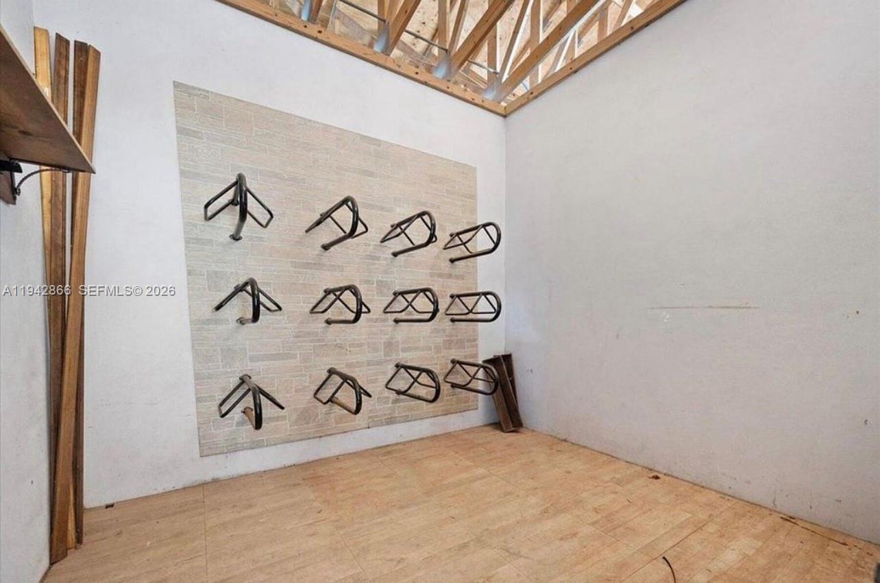 PALM BEACH LITTLE RANCHES - Residential