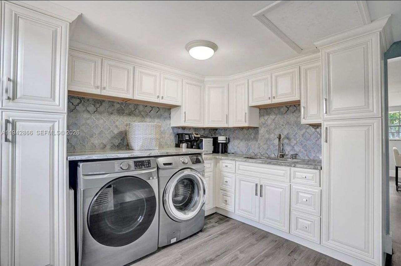 PALM BEACH LITTLE RANCHES - Residential