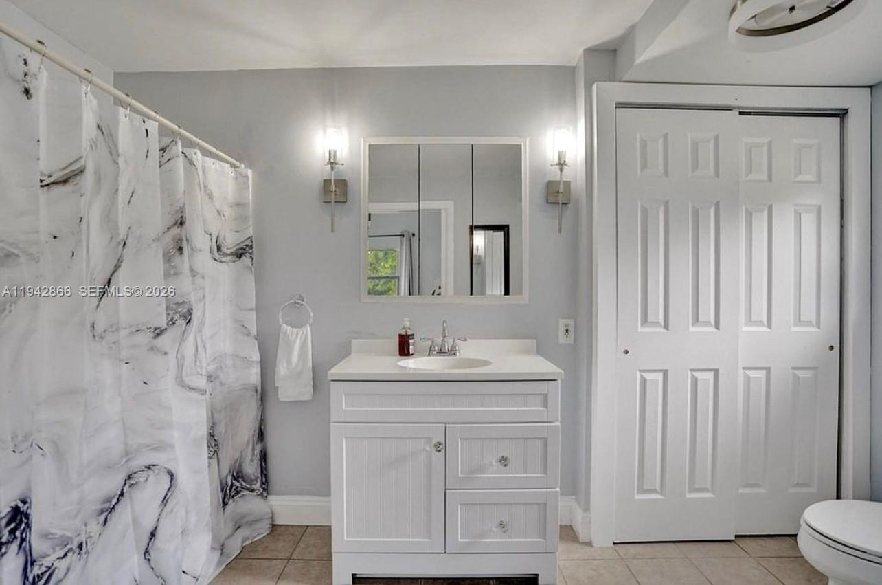 PALM BEACH LITTLE RANCHES - Residential