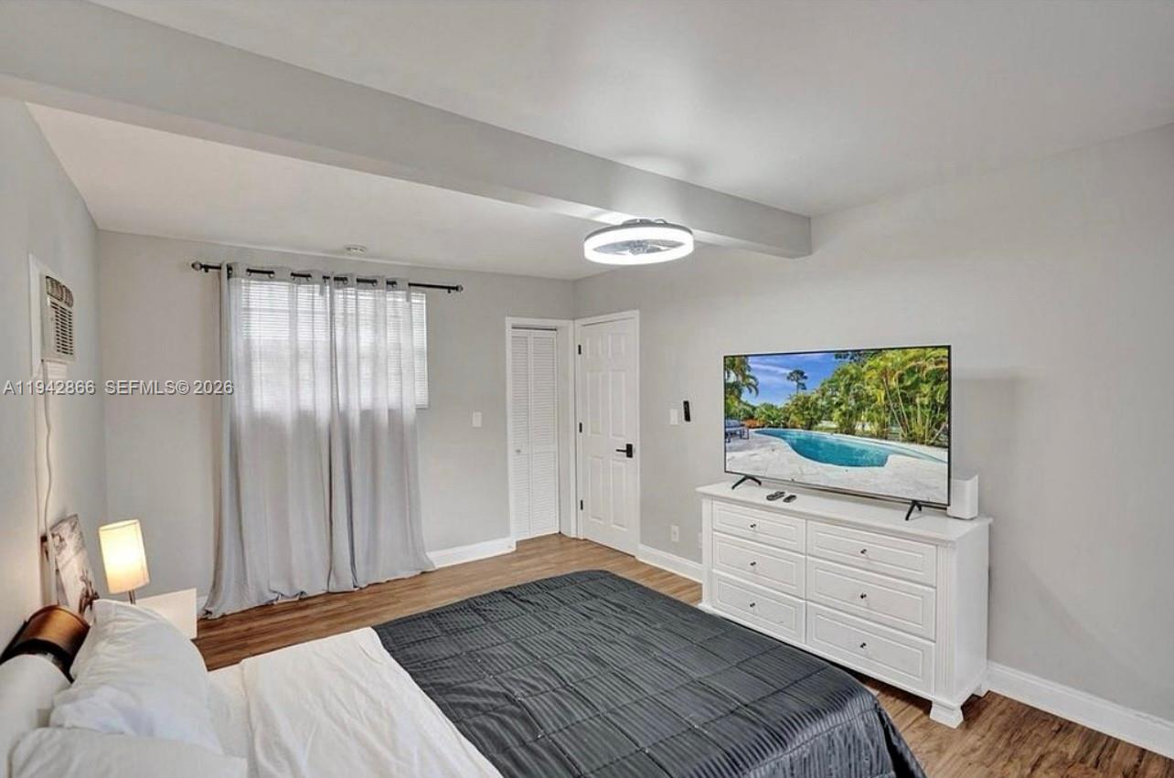 PALM BEACH LITTLE RANCHES - Residential