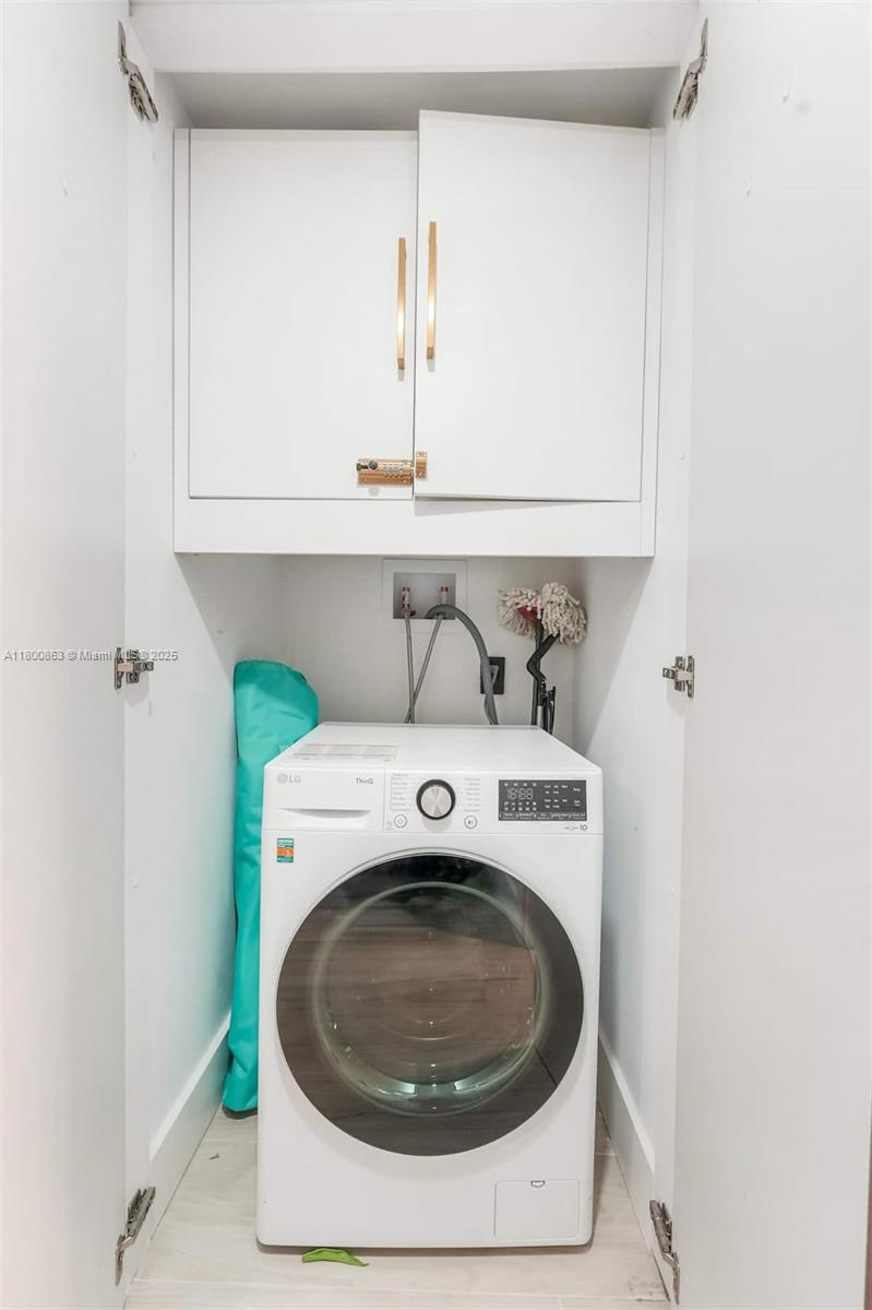 THE MERCURY SOUTH BEACH - Residential Lease