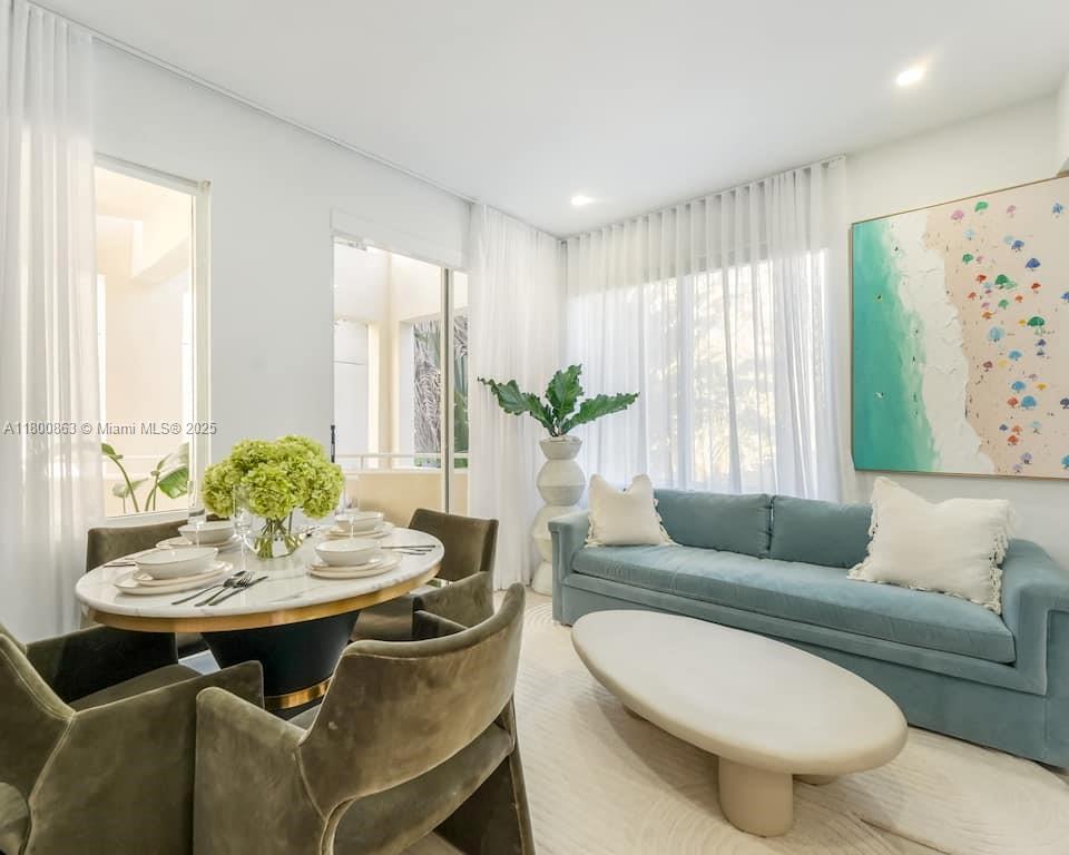 100 Collins Ave 202