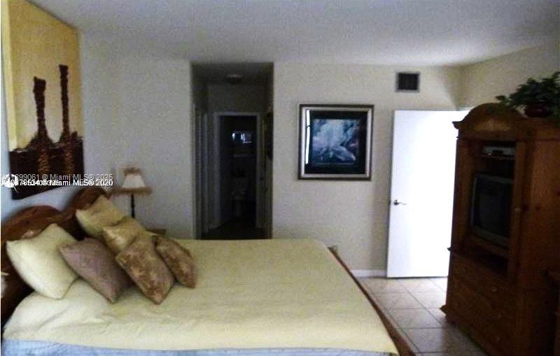 SEA AIR TOWERS CONDO - Residential Lease