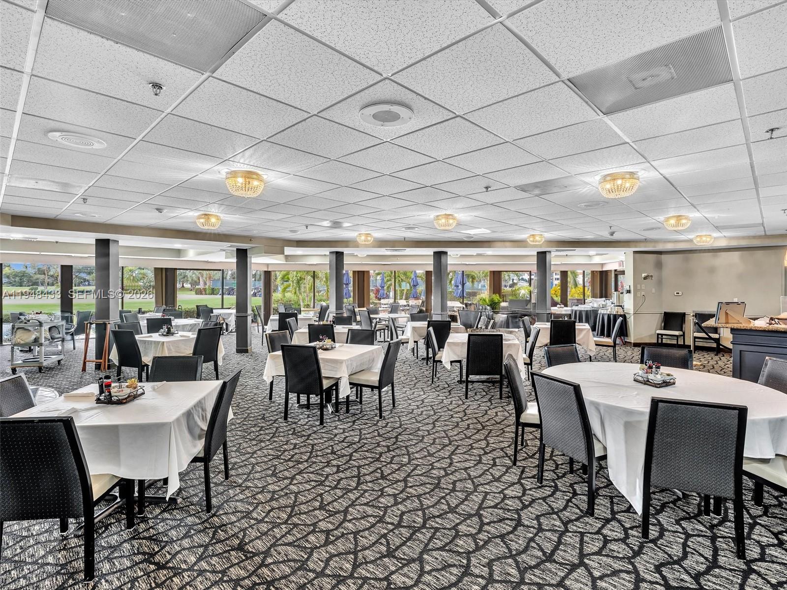 HOLLYBROOK GOLF AND - Residential