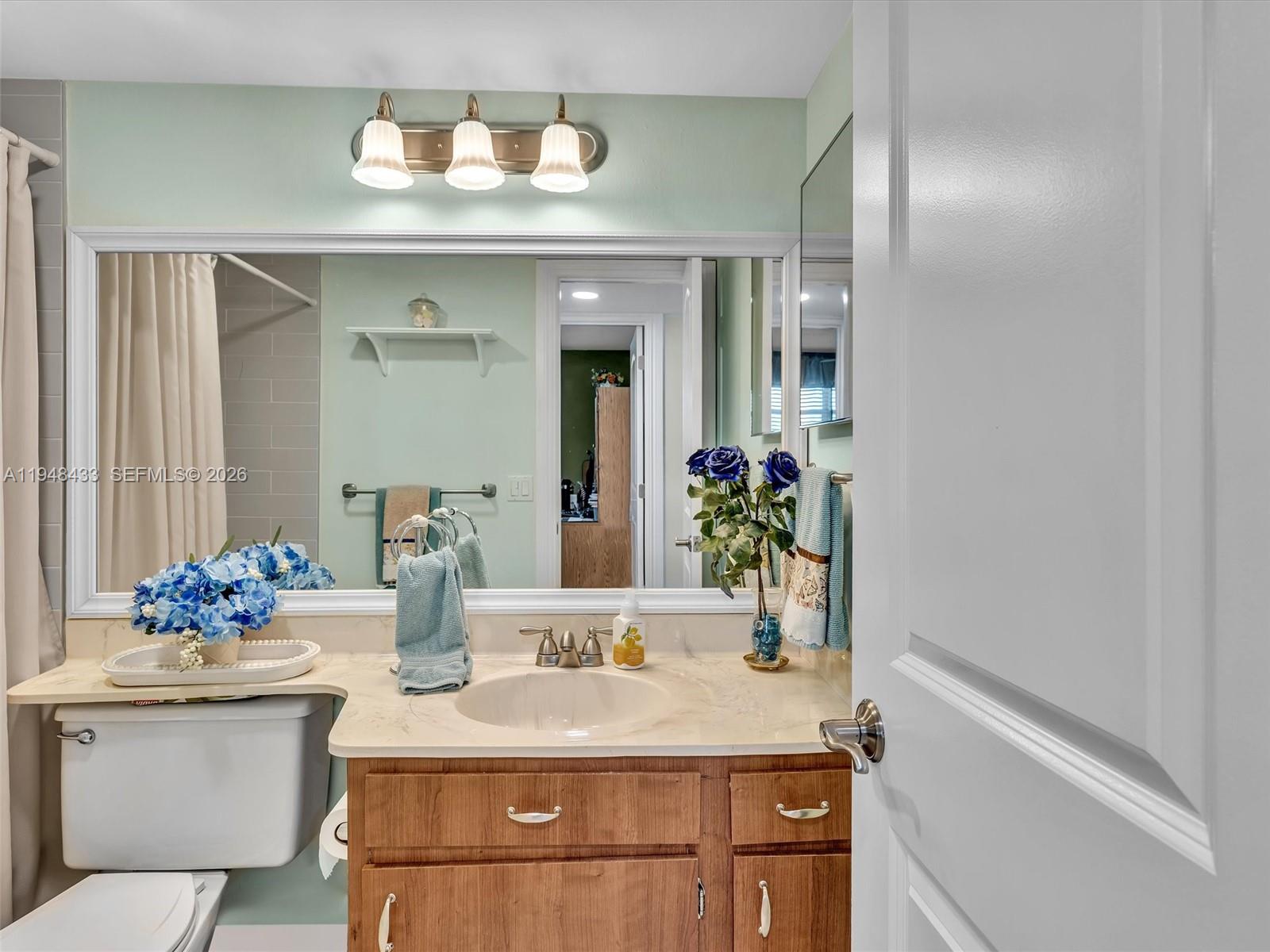 HOLLYBROOK GOLF AND - Residential