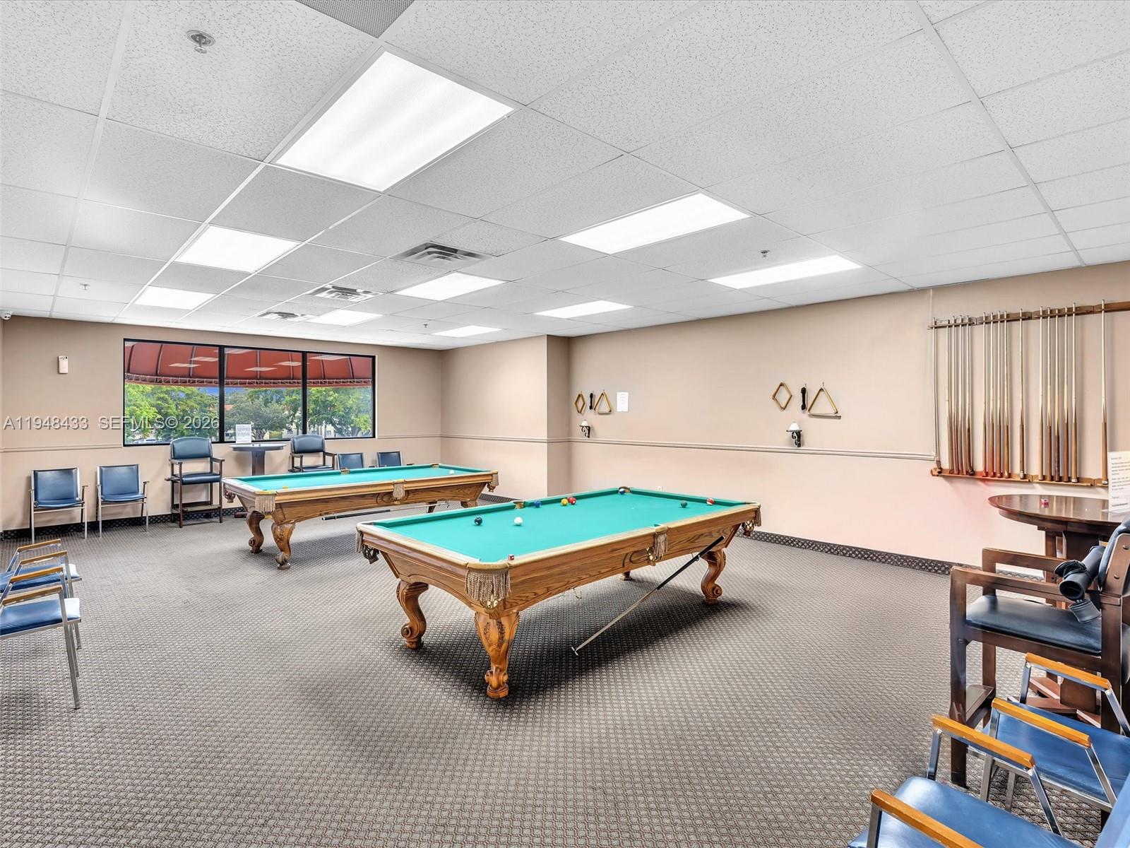 HOLLYBROOK GOLF AND - Residential