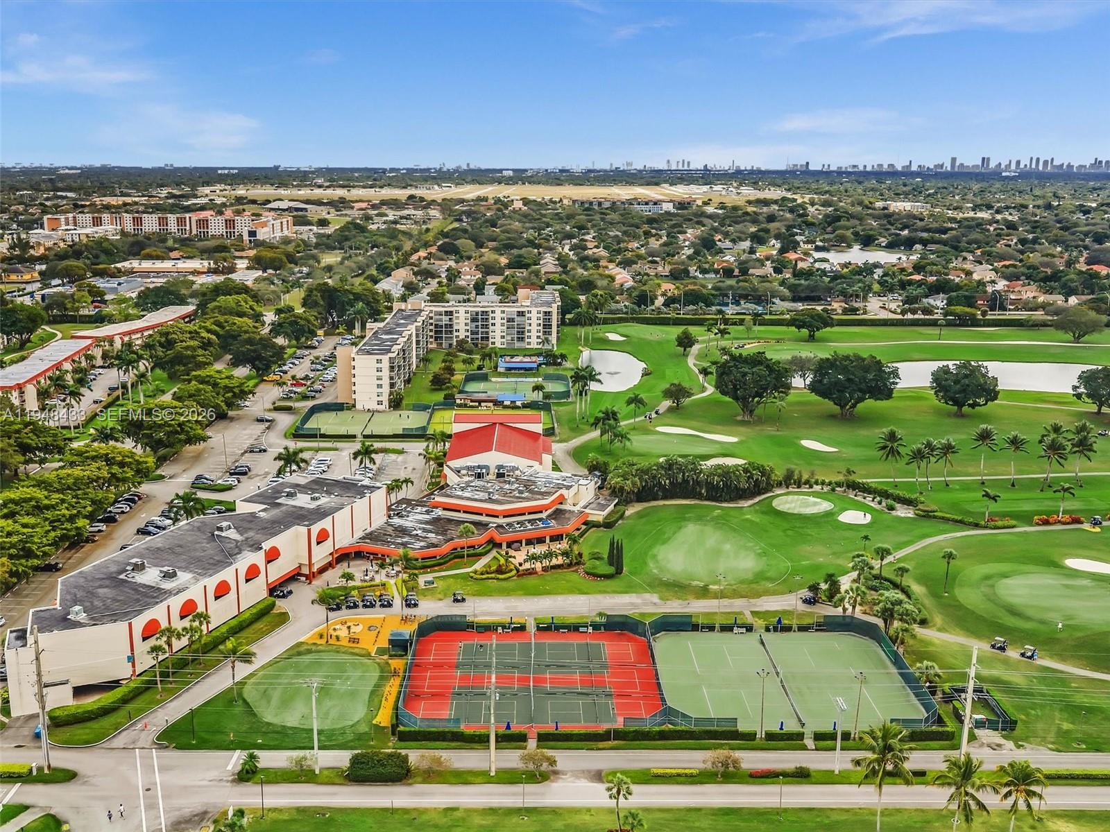 9420 S Hollybrook Lake Dr 302