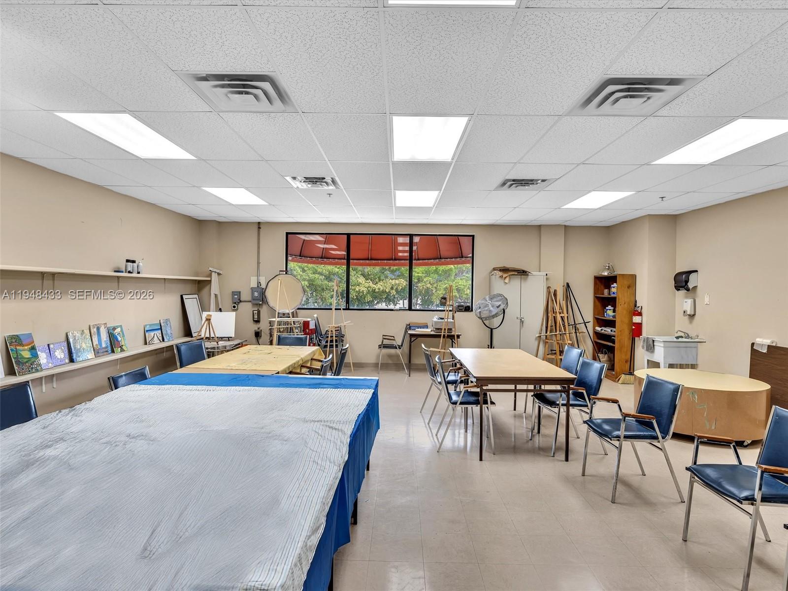 HOLLYBROOK GOLF AND - Residential