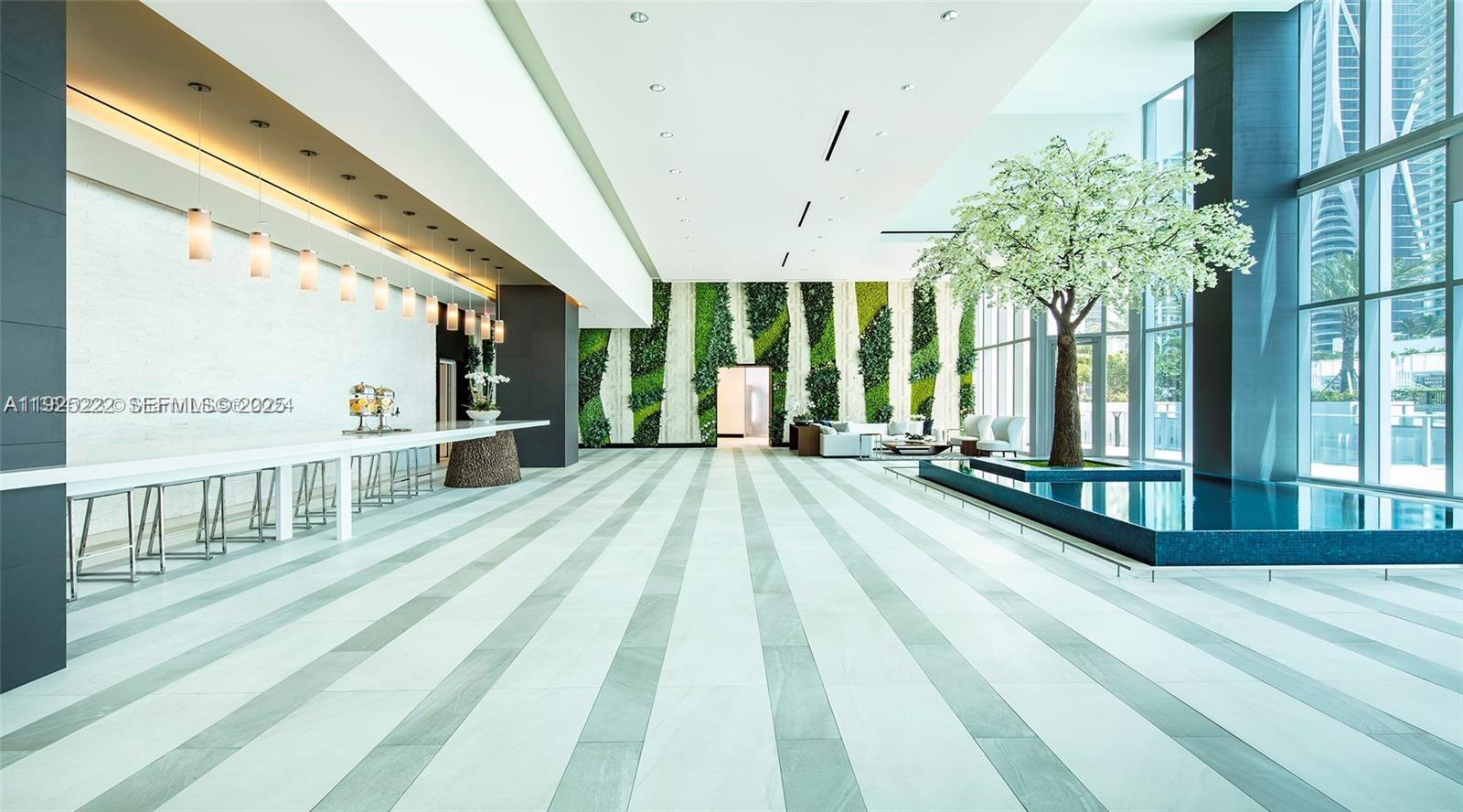 PARAMOUNT MIAMI WORLD - Residential