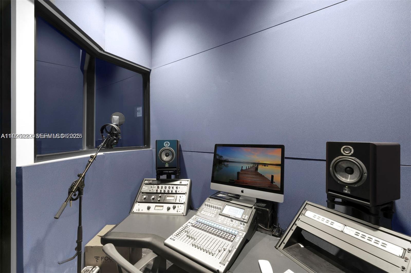 PARAMOUNT MIAMI WORLD - Residential