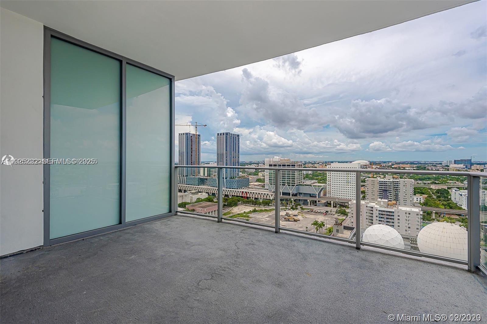 PARAMOUNT MIAMI WORLD - Residential