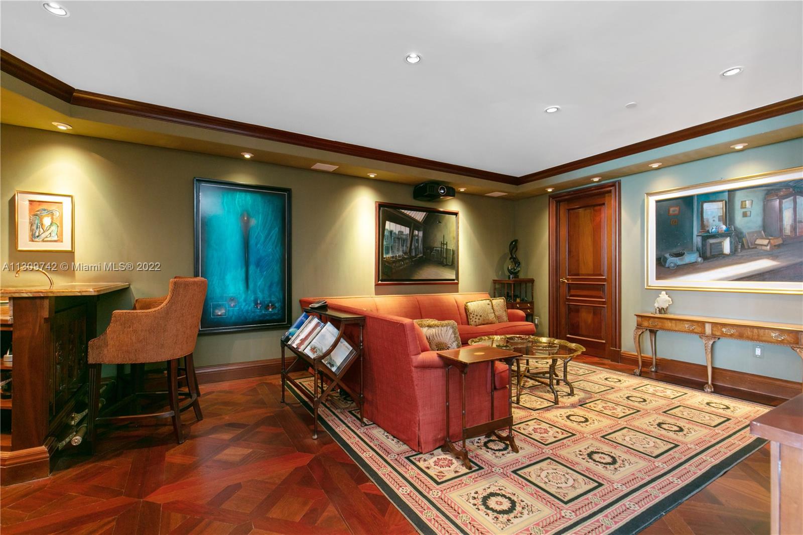 RENAISSANCE ON THE OCEAN - Residential