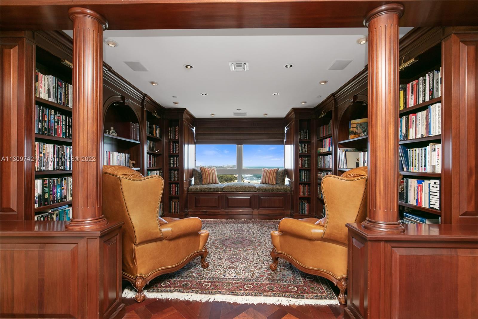 RENAISSANCE ON THE OCEAN - Residential