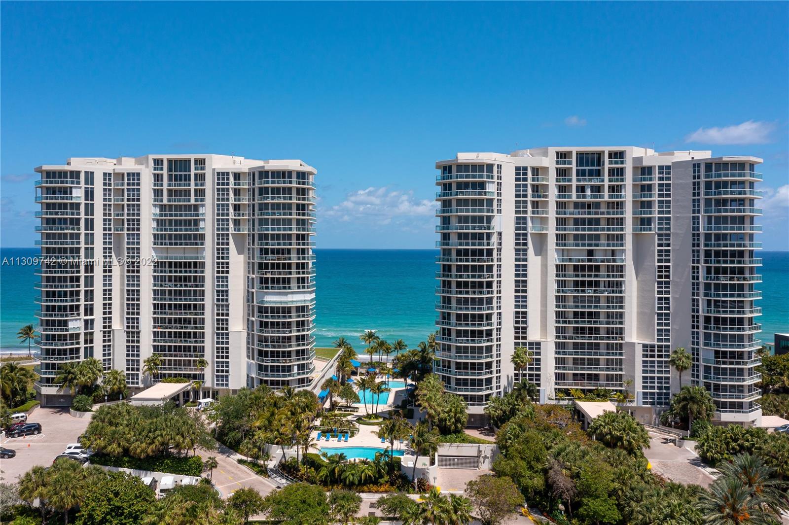 RENAISSANCE ON THE OCEAN - Residential