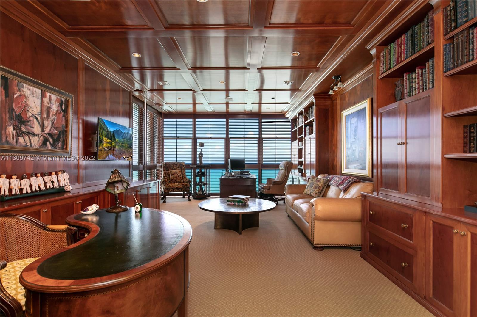 RENAISSANCE ON THE OCEAN - Residential