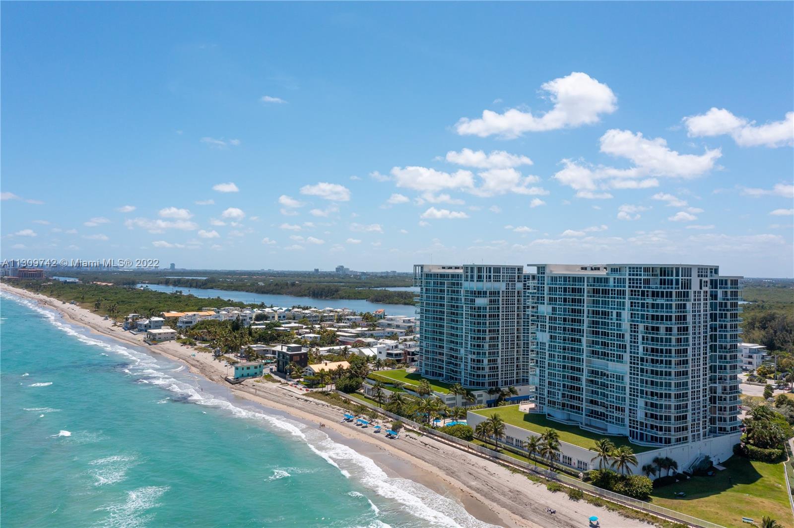 RENAISSANCE ON THE OCEAN - Residential