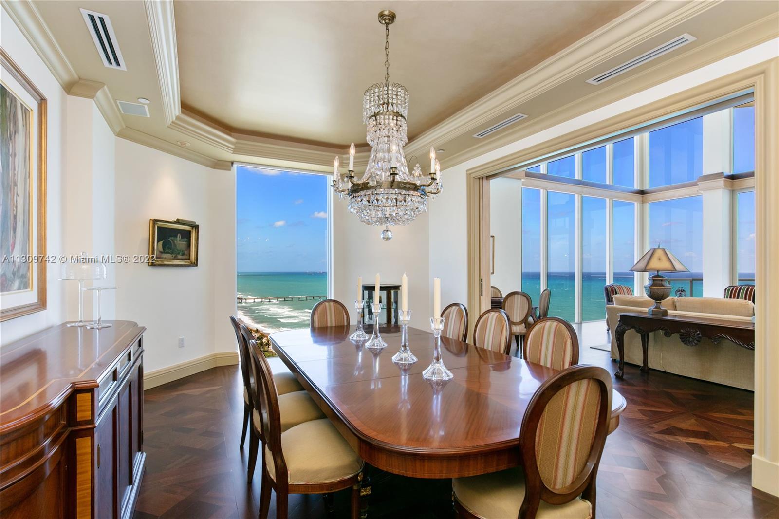 RENAISSANCE ON THE OCEAN - Residential