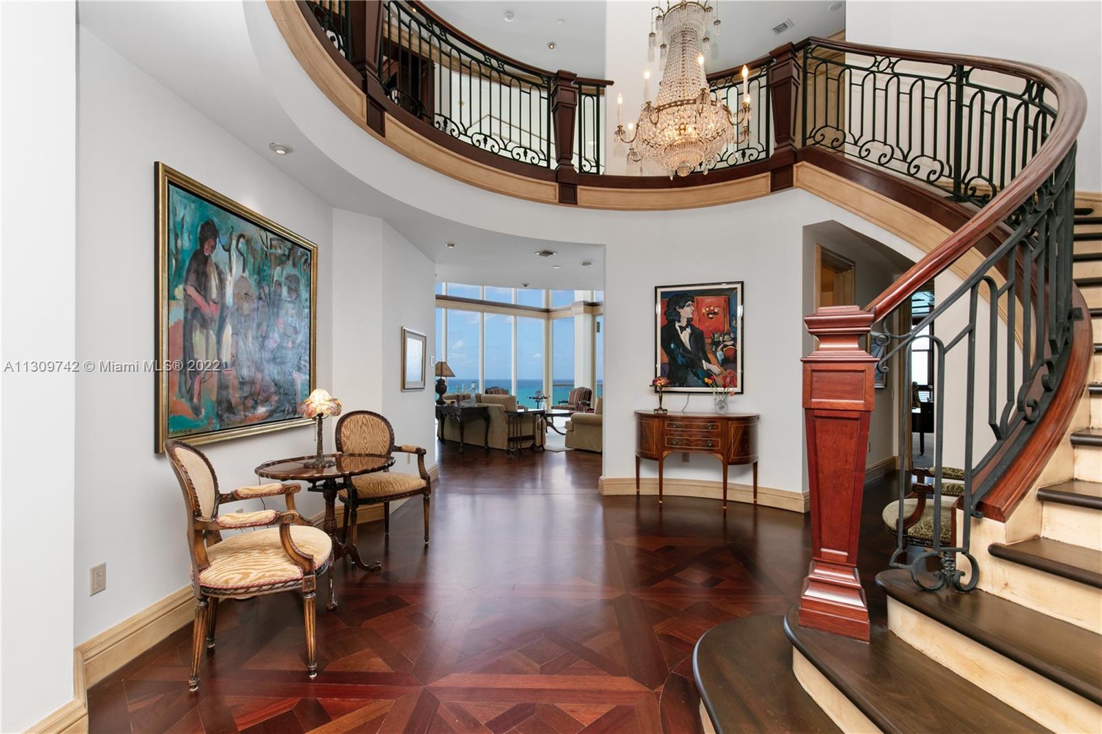 RENAISSANCE ON THE OCEAN - Residential