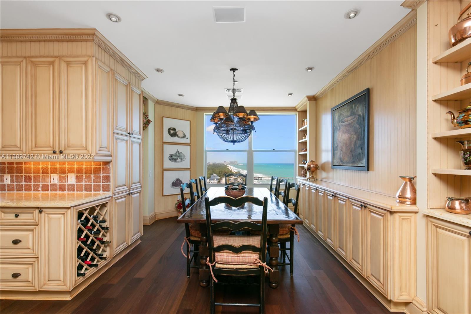 RENAISSANCE ON THE OCEAN - Residential