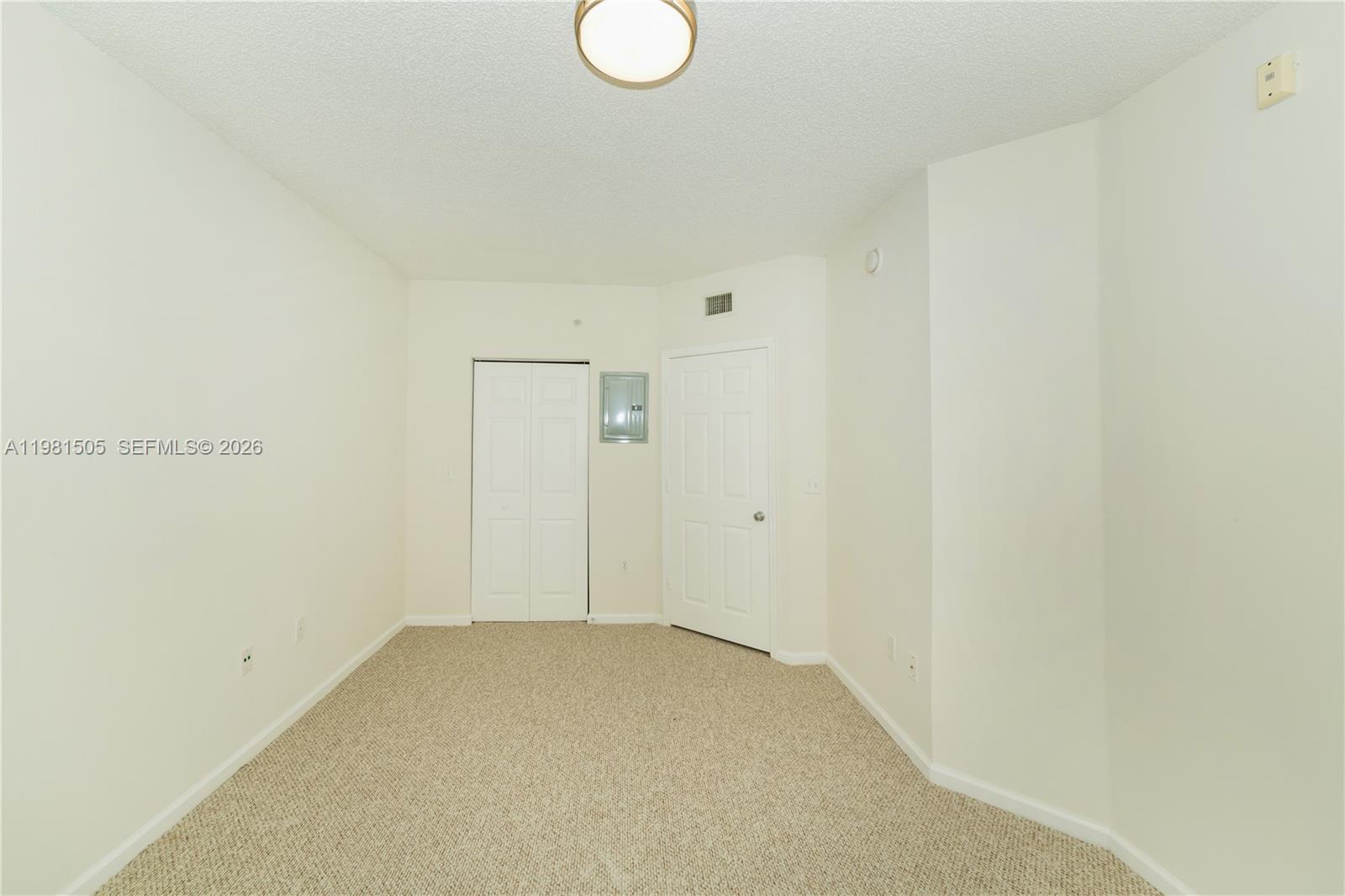 PORTO BELLAGIO CONDO - Residential Lease