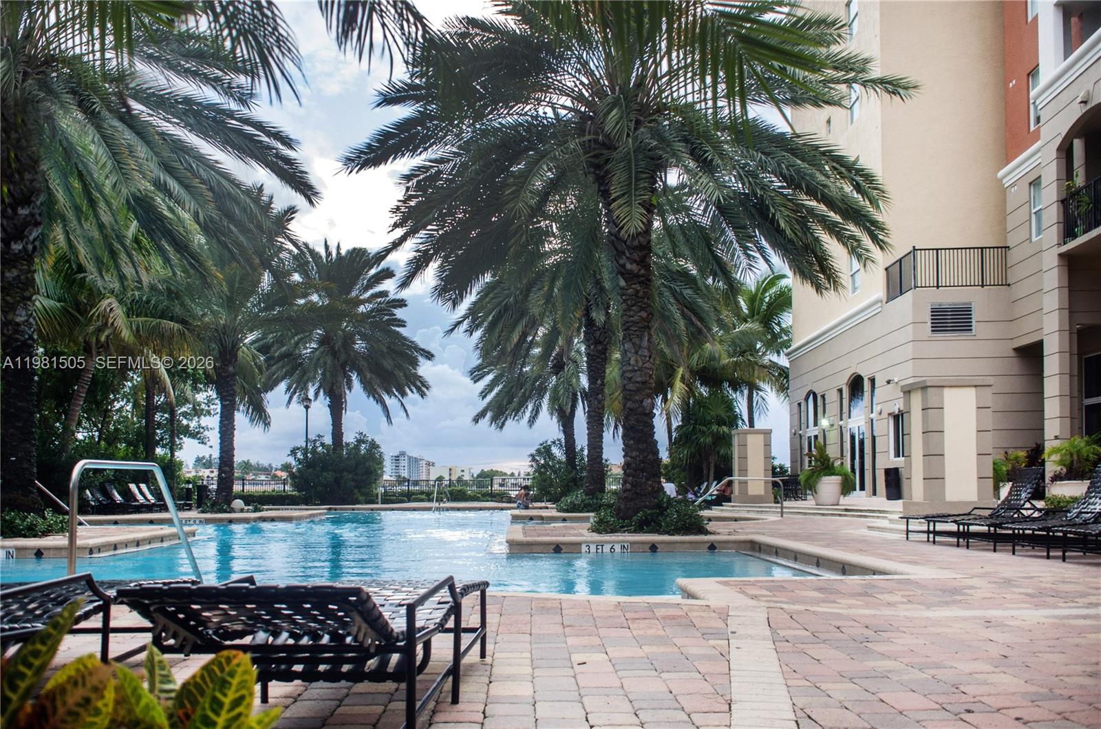 PORTO BELLAGIO CONDO - Residential Lease