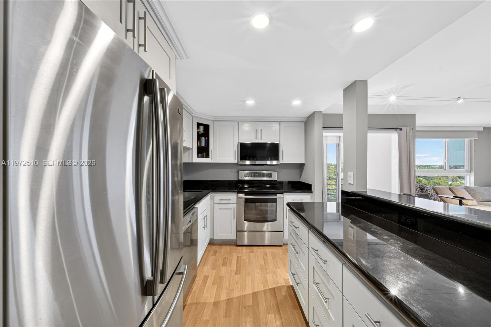 BAHIA VISTA CONDO - Residential