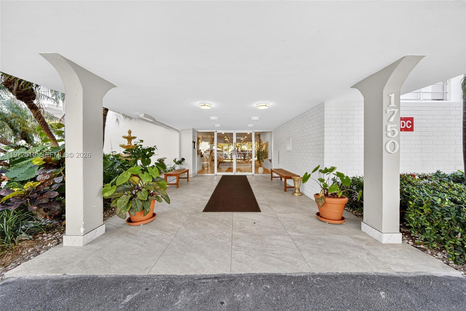 BAHIA VISTA CONDO - Residential