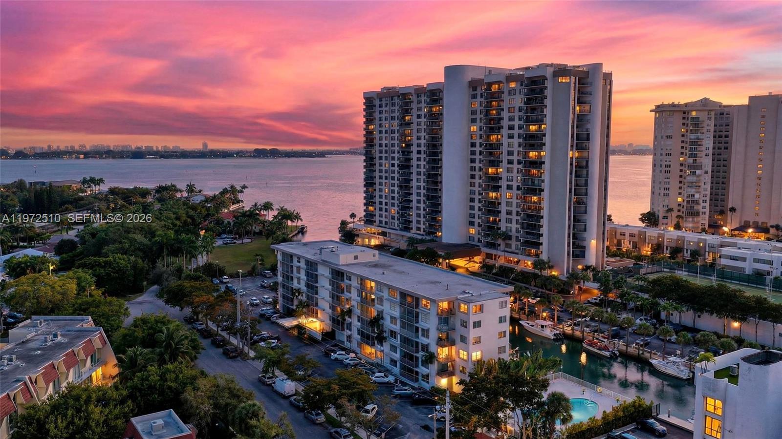 BAHIA VISTA CONDO - Residential