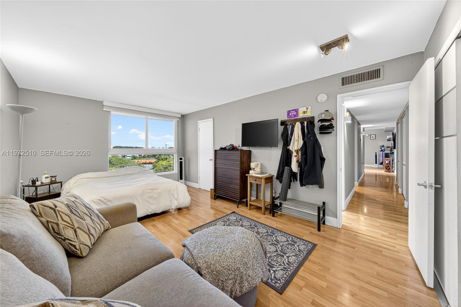 BAHIA VISTA CONDO - Residential