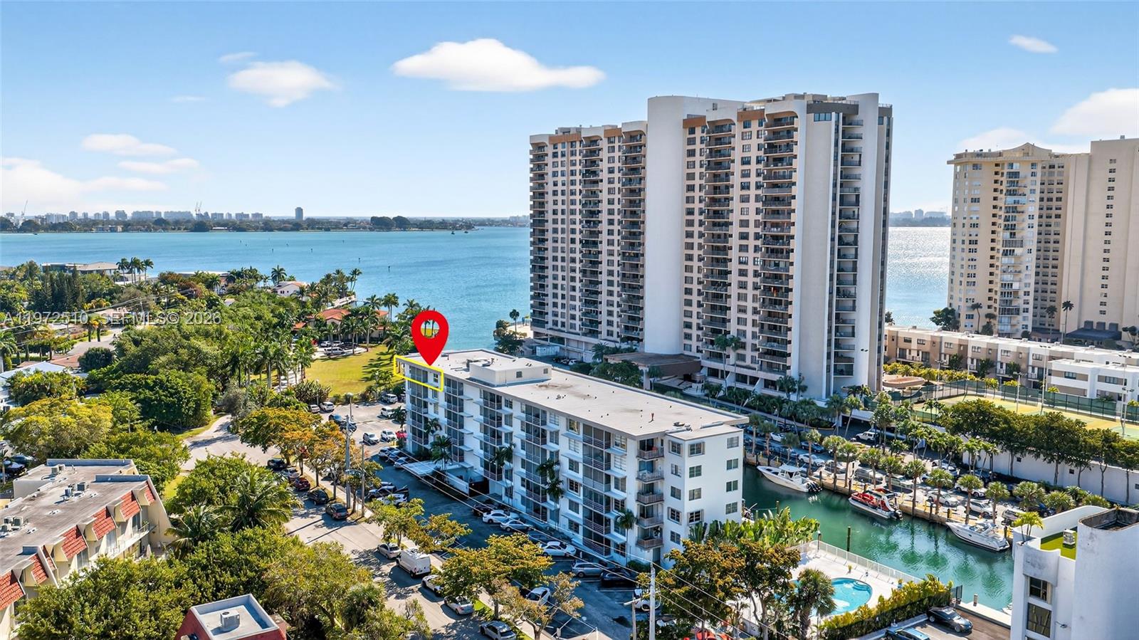 BAHIA VISTA CONDO - Residential