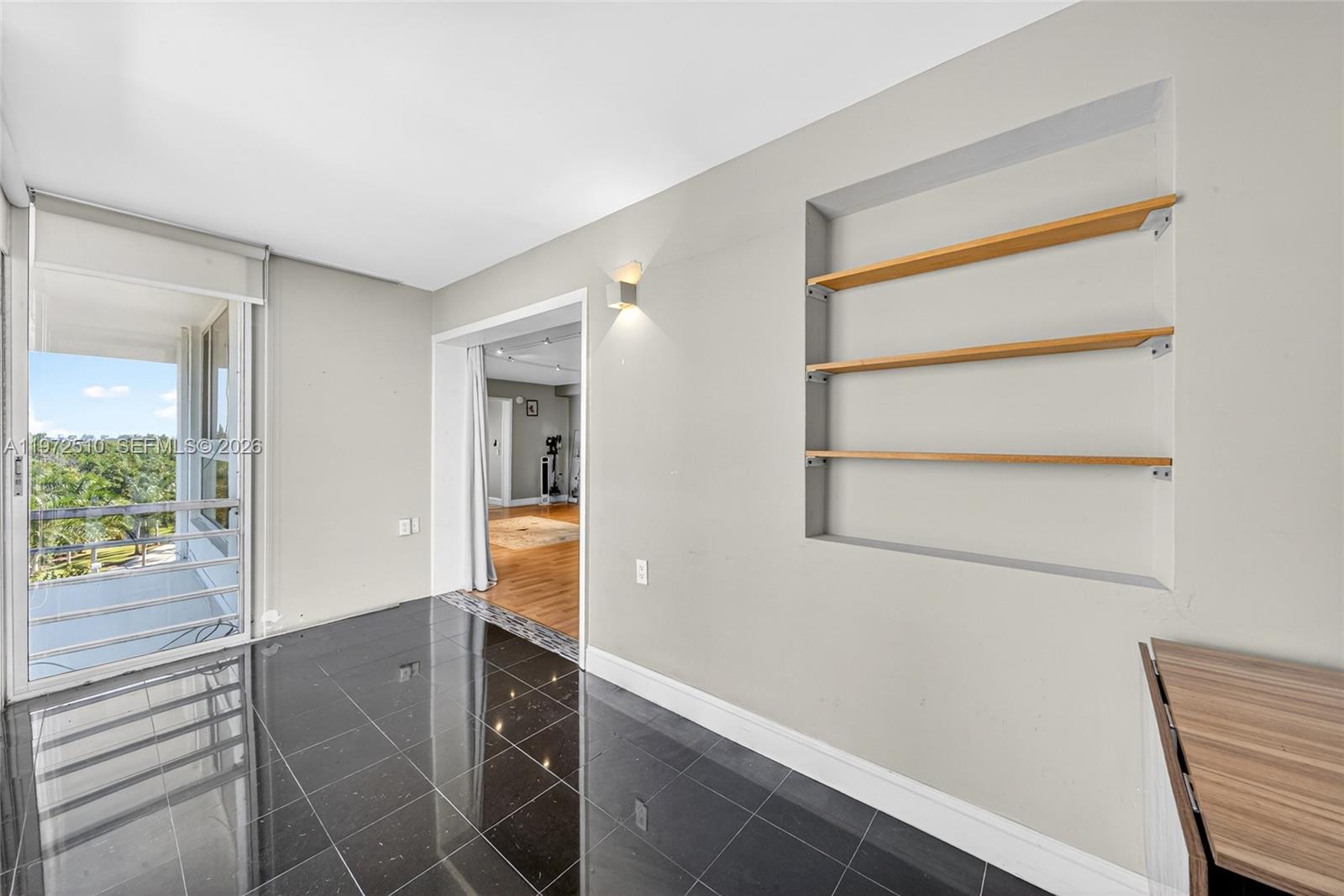 BAHIA VISTA CONDO - Residential