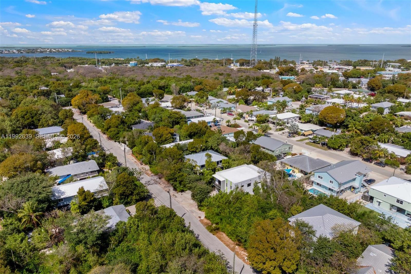 KEY LARGO BEACH - Residential