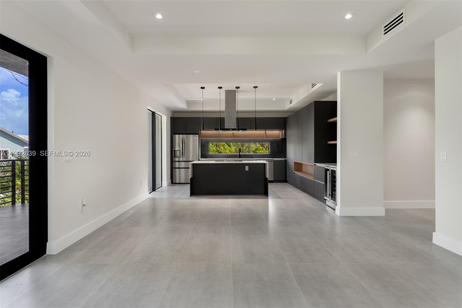 KEY LARGO BEACH - Residential