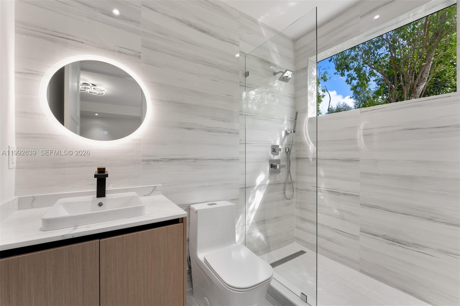 KEY LARGO BEACH - Residential