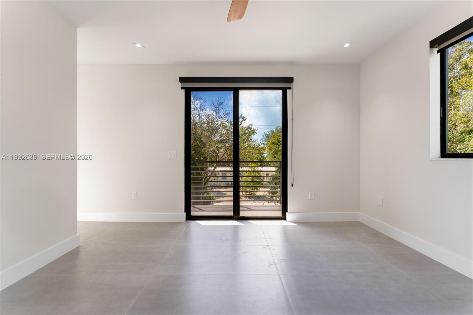 KEY LARGO BEACH - Residential