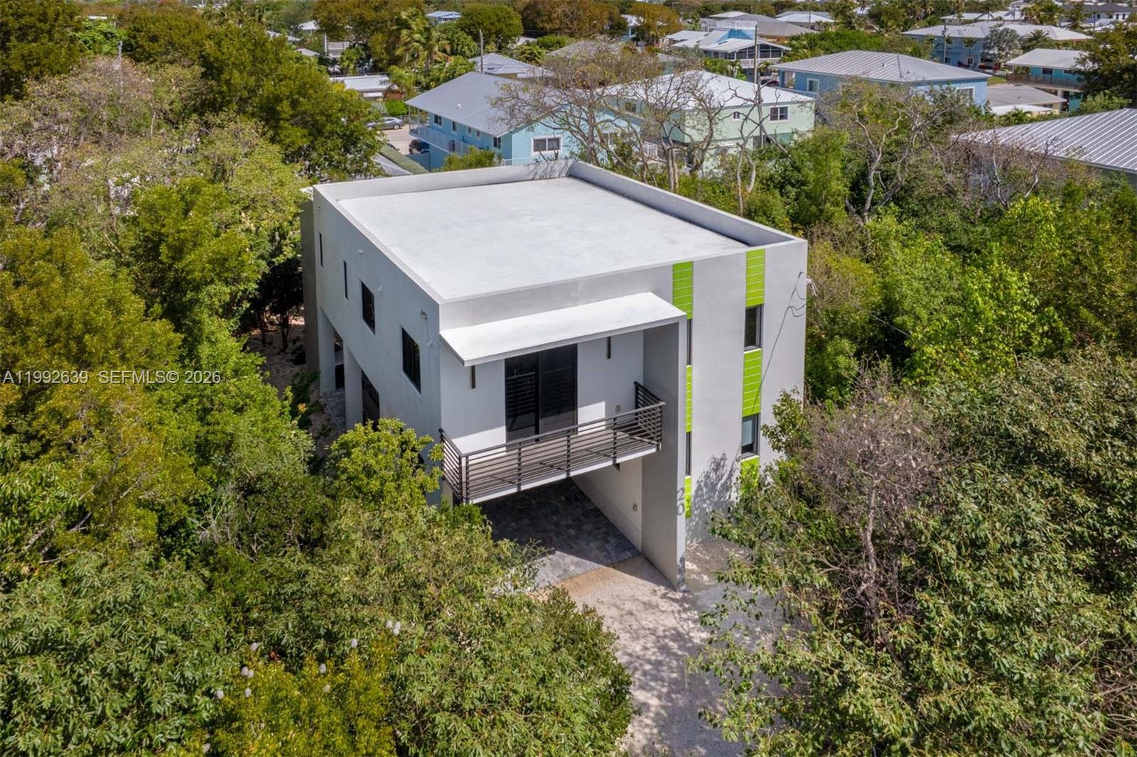 KEY LARGO BEACH - Residential