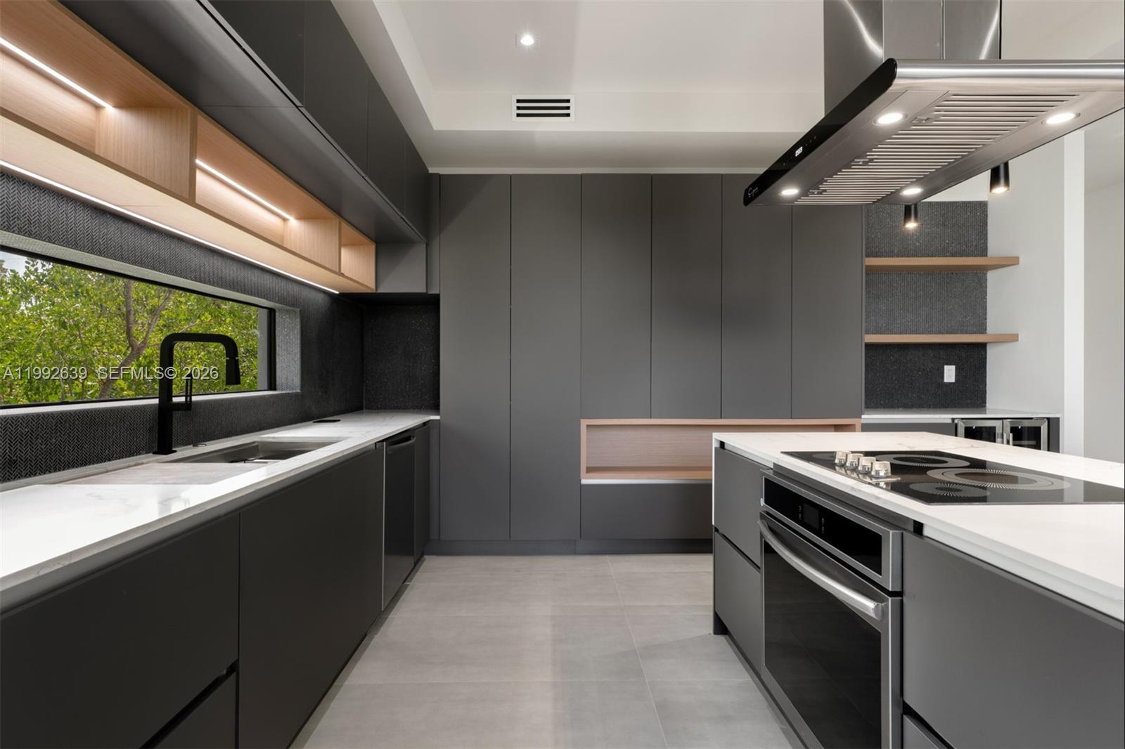 KEY LARGO BEACH - Residential