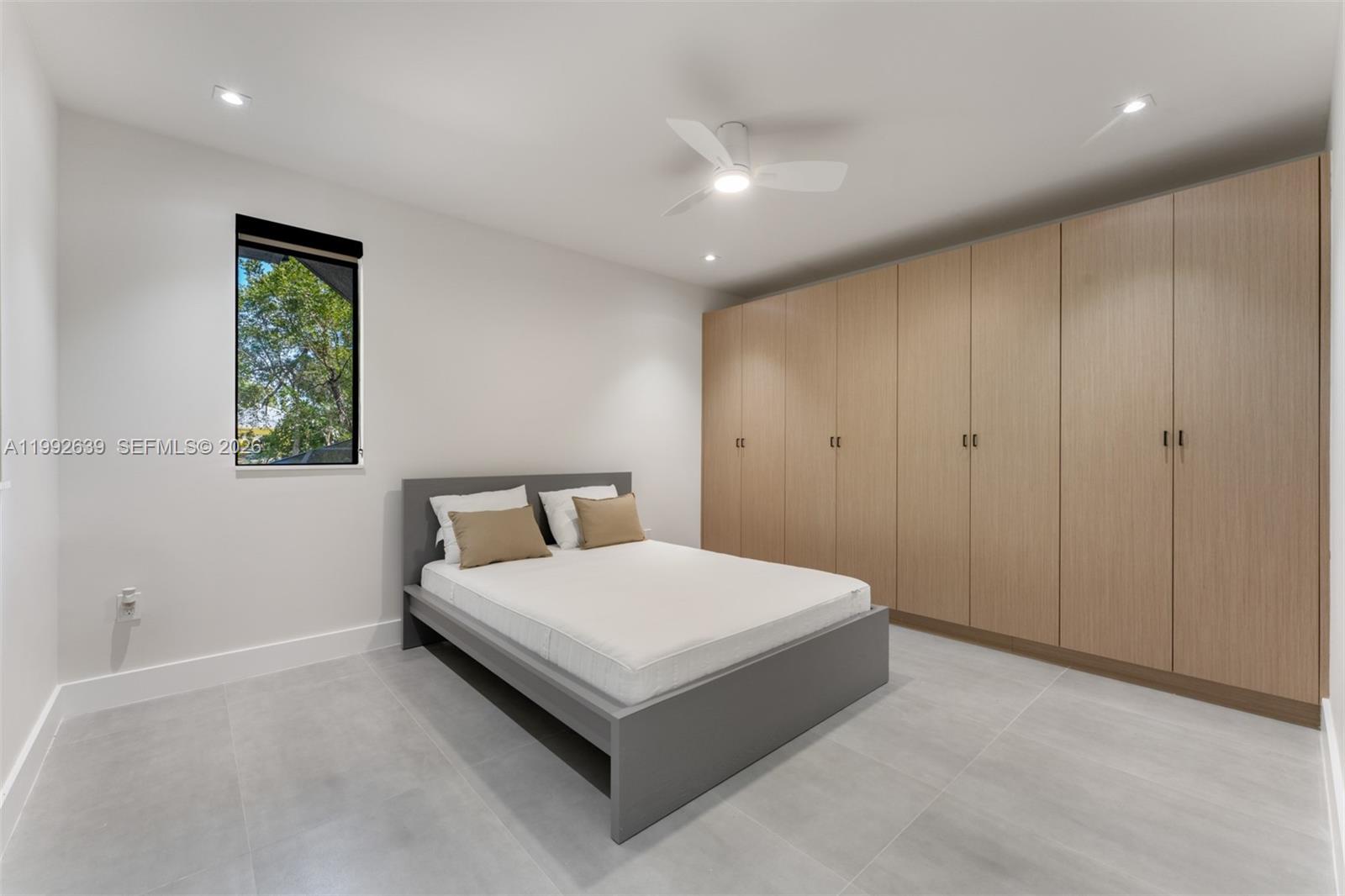 KEY LARGO BEACH - Residential