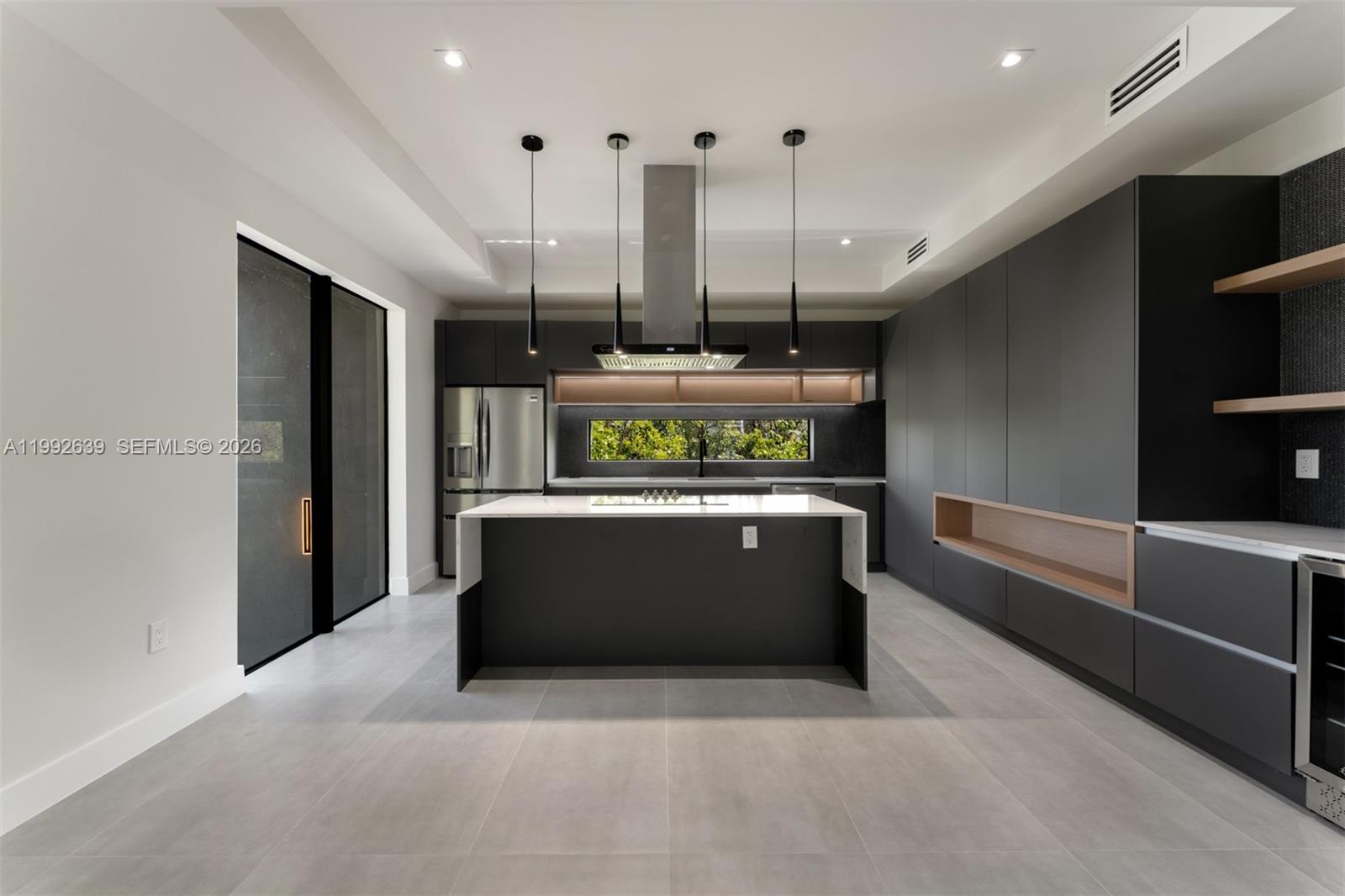 KEY LARGO BEACH - Residential