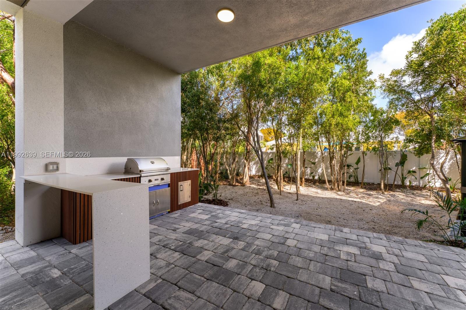 KEY LARGO BEACH - Residential