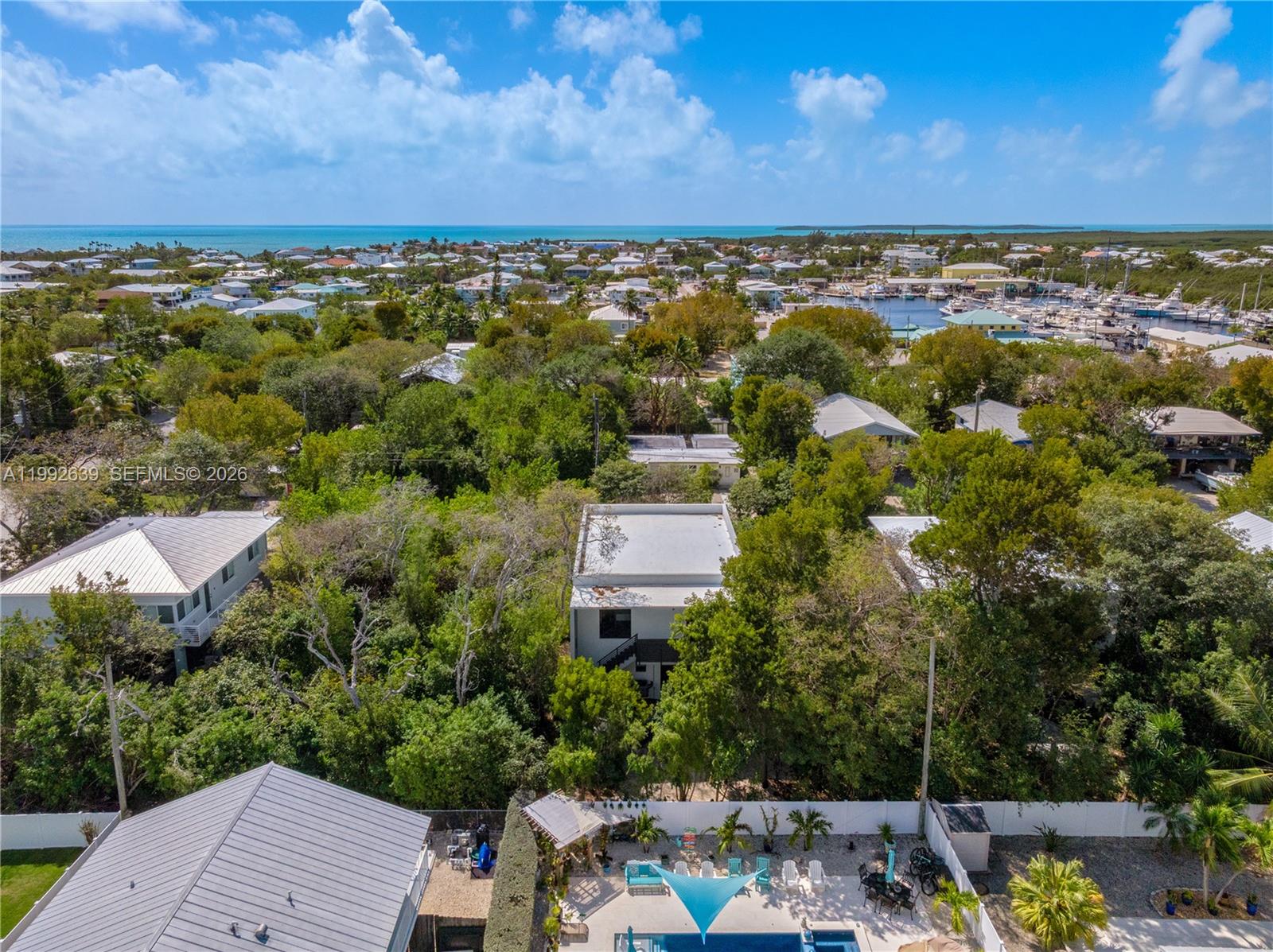 KEY LARGO BEACH - Residential