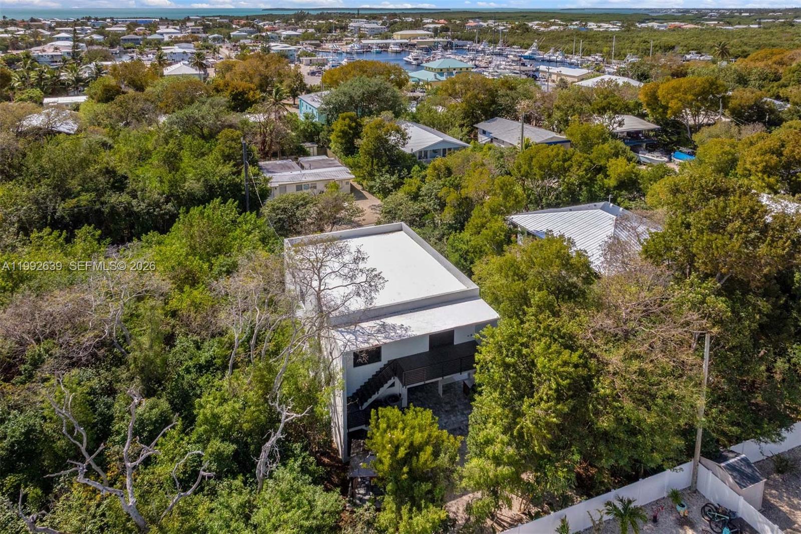 KEY LARGO BEACH - Residential