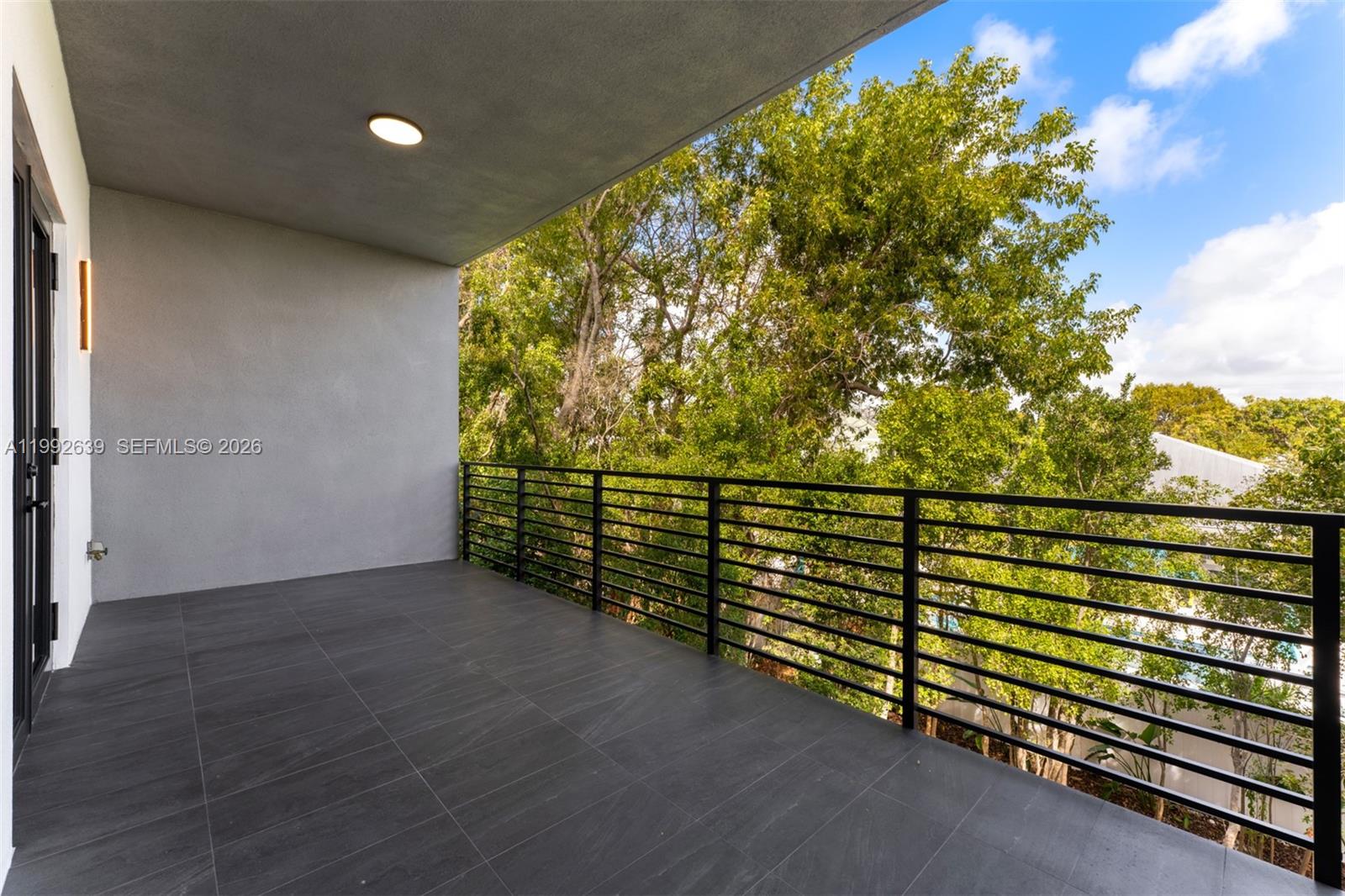 KEY LARGO BEACH - Residential