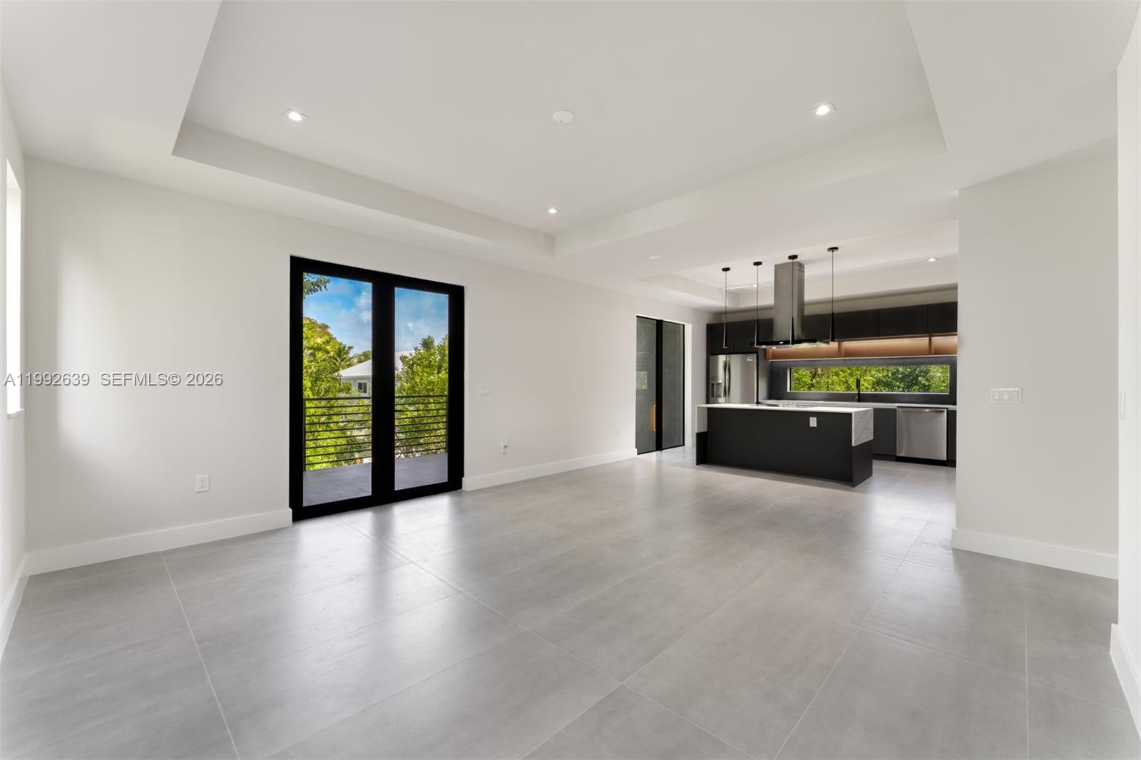 KEY LARGO BEACH - Residential