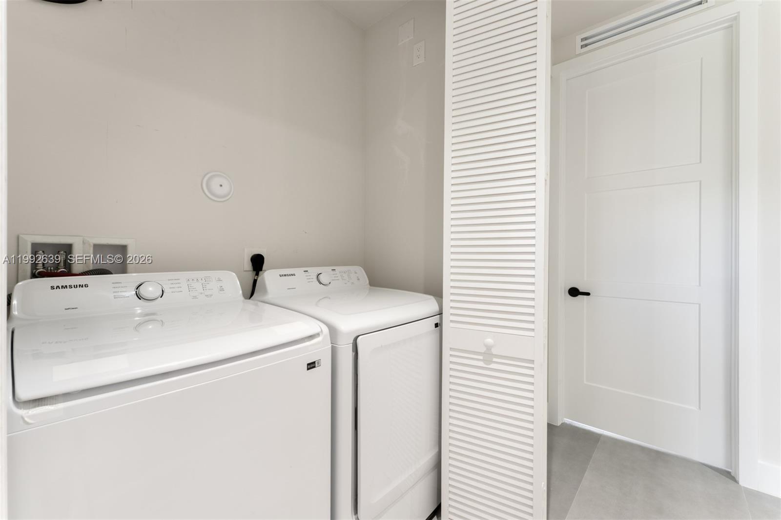 KEY LARGO BEACH - Residential