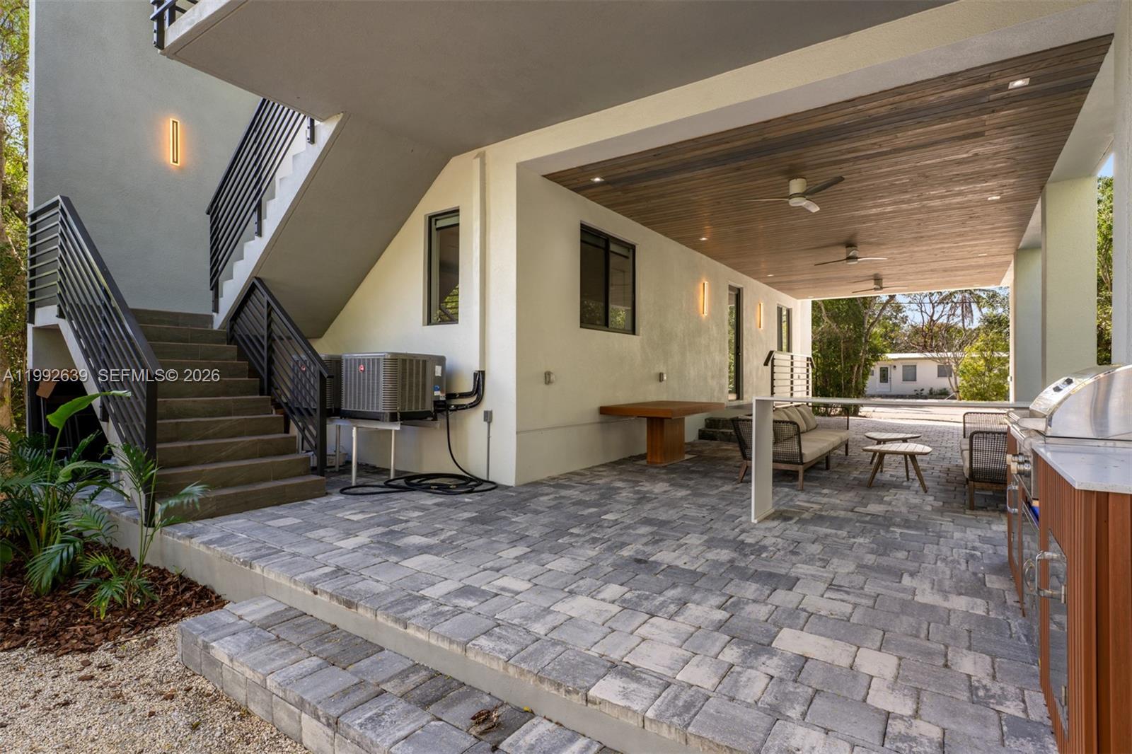 KEY LARGO BEACH - Residential