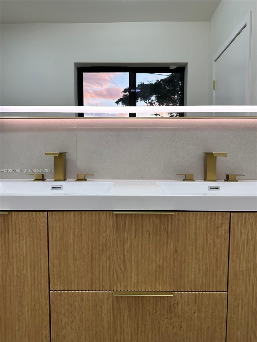 BREEZESWEPT HEIGHTS - Residential