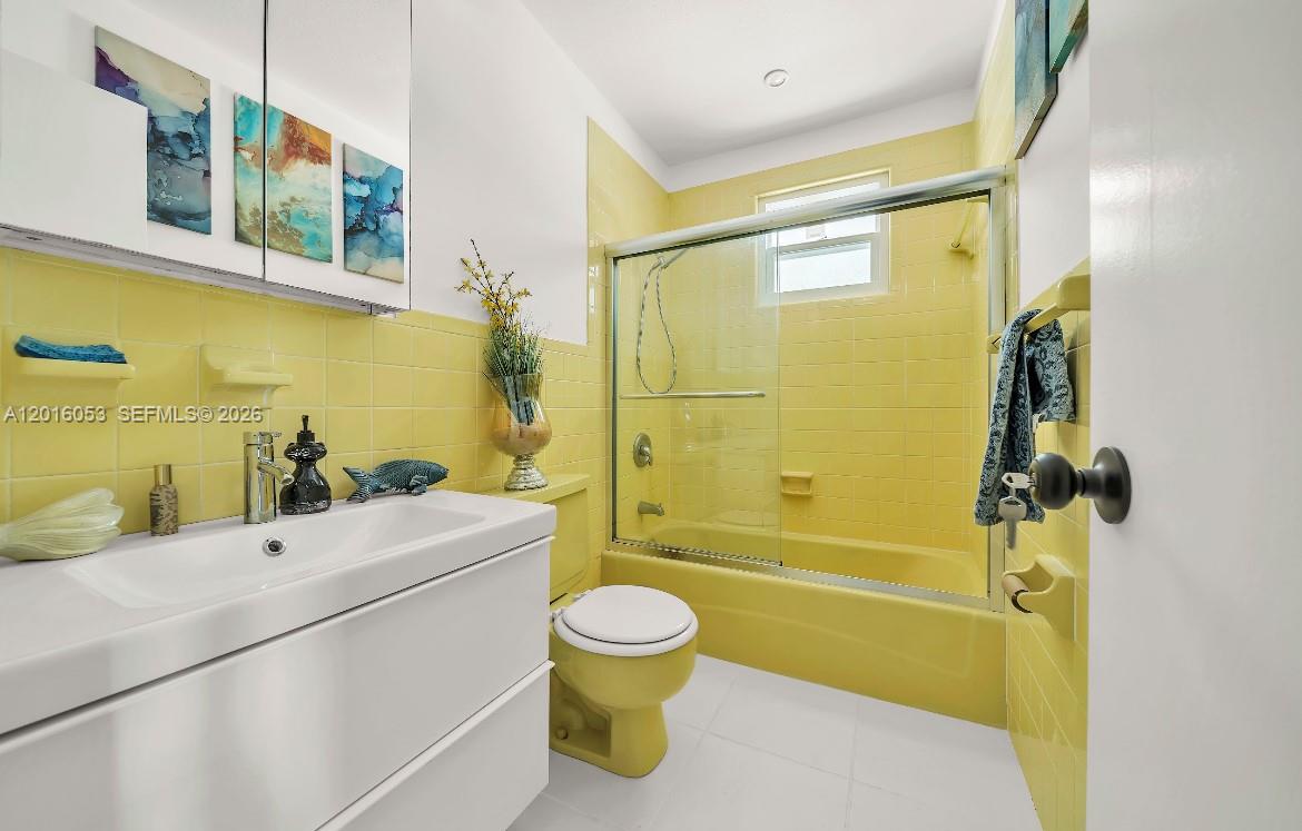 RIO VISTA UNRECORDED SUBDI - Residential