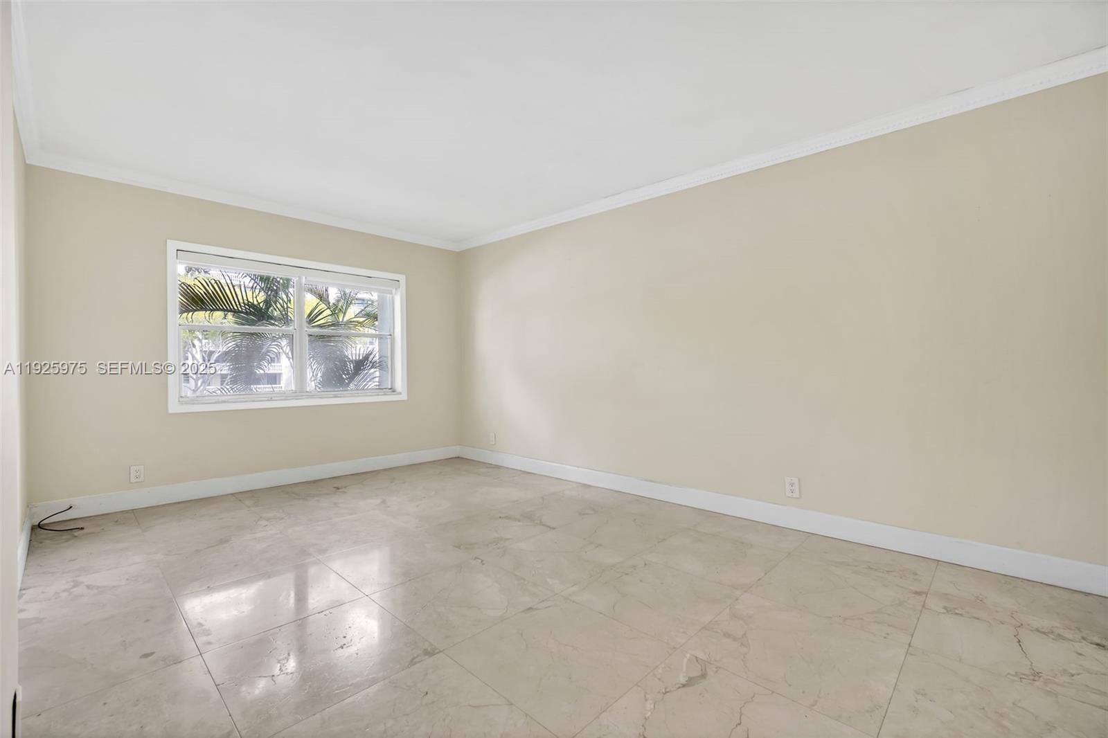 WATERS EDGE OF CORAL GABL - Residential